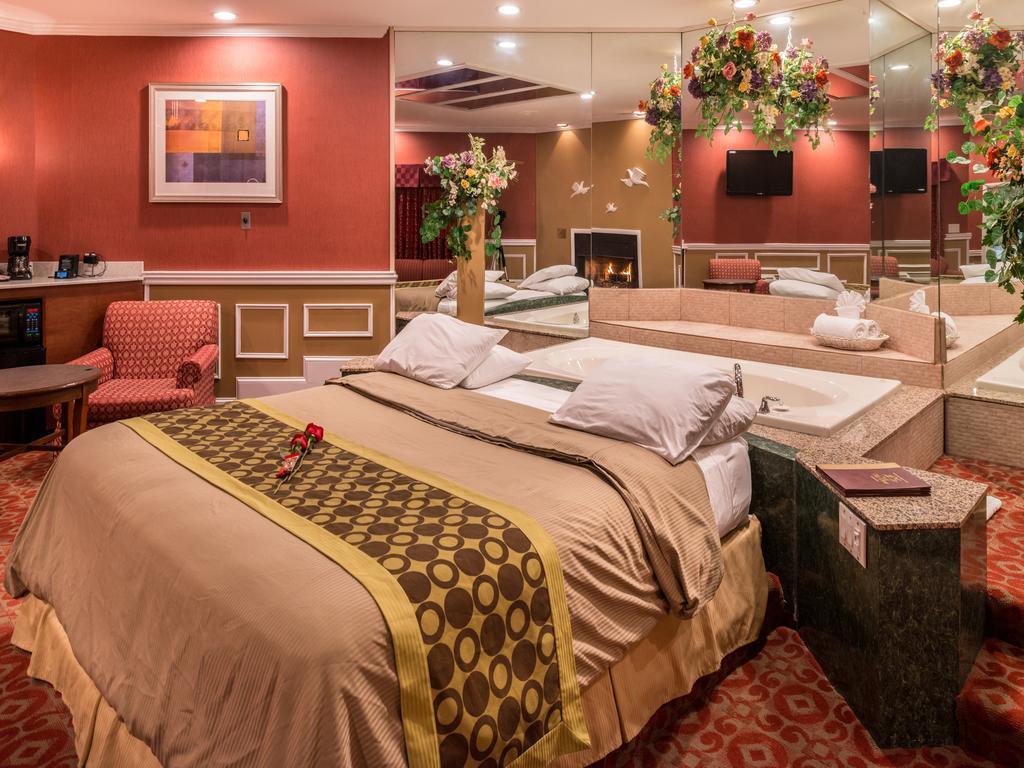 Inn Of The Dove Romantic Luxury & Business Suites Bensalem Exteriér fotografie