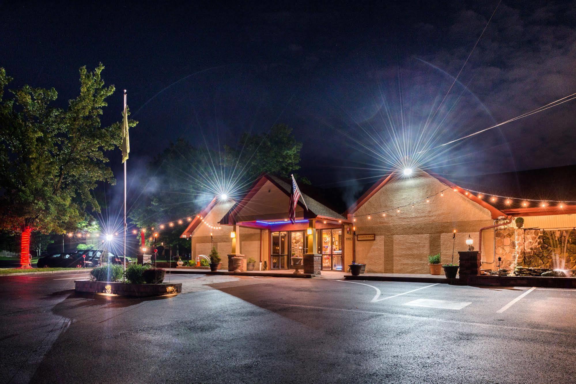 Inn Of The Dove Romantic Luxury & Business Suites Bensalem Exteriér fotografie