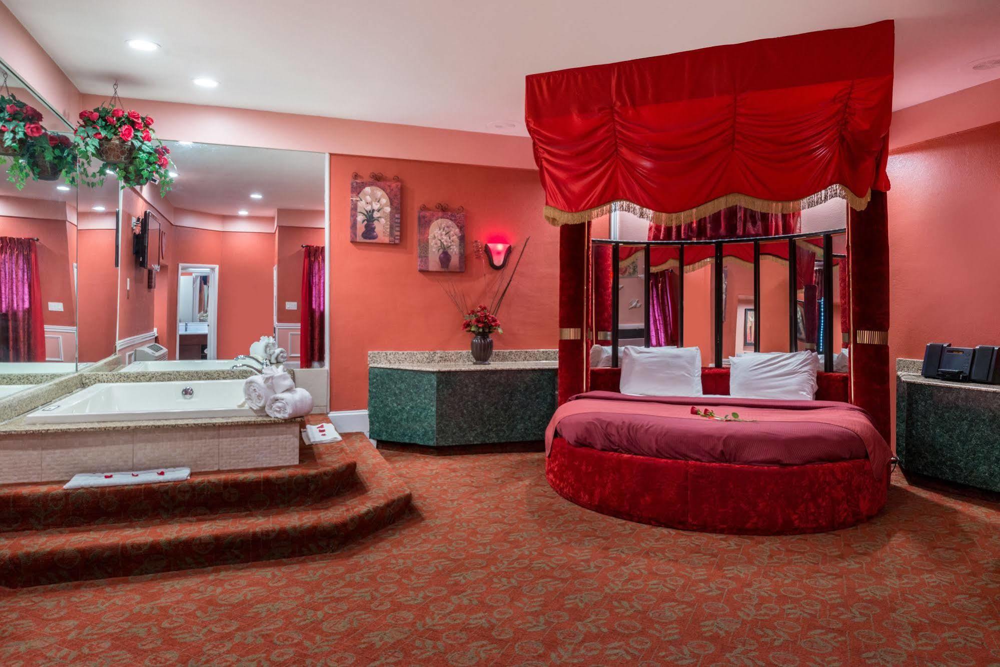 Inn Of The Dove Romantic Luxury & Business Suites Bensalem Exteriér fotografie