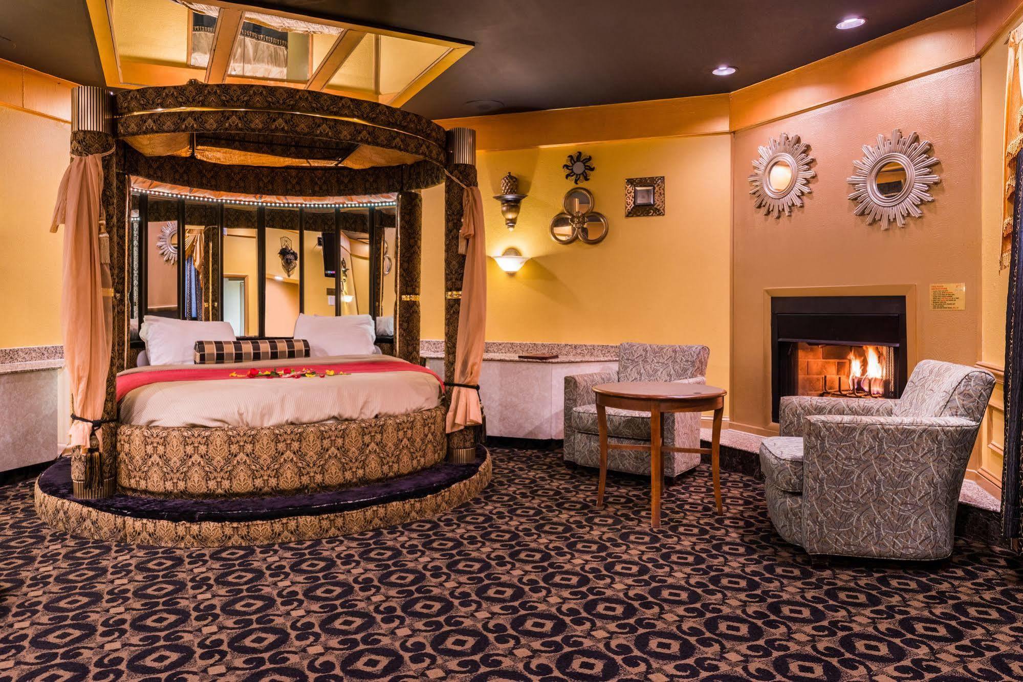 Inn Of The Dove Romantic Luxury & Business Suites Bensalem Exteriér fotografie